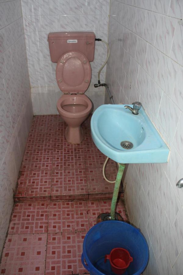 Balaji Guest House Puduccseri Kültér fotó